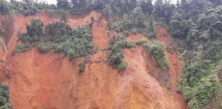 Derrumbe en la vía Quibdó (Chocó) – Medellín webvia.jpg