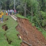 A la deriva habitantes evacuados de la urbanización Villa Javier en Andes