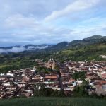 Ideologización en los Pines