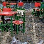 Dato del día – ¿Sabe cuál artista inició la tradición de pintar las sillas de Jardín?