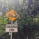 Cerrada vía Amagá – Titiribí entre La Huesera y La Cascada por deslizamiento de tierra