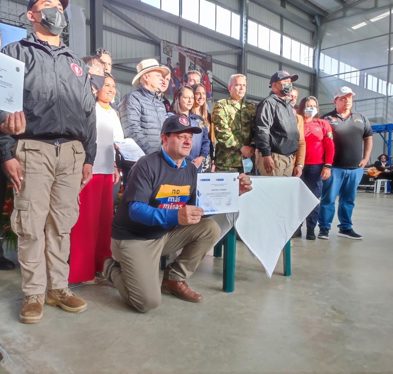 se realizó un acto conmemorativo en el municipio de Sonsón, en el cual el municipio de