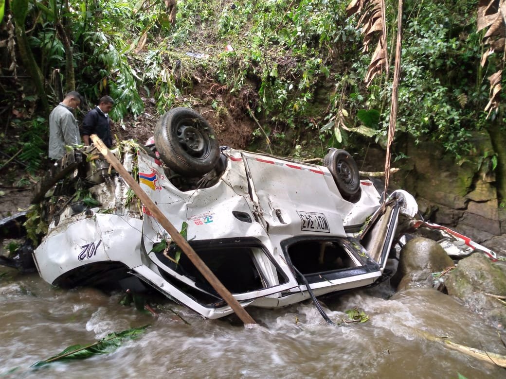 Grave accidente en la vía Medellín – Quibdó