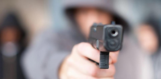 Robaron 13 millones a un hombre dentro de un banco en Andes