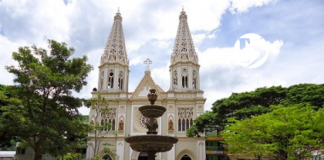 Hallan cadáver dentro de un vehículo de servicio público en Andes