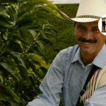 Un adiós con sabor a café, falleció Carlos Castañeda, el Juan Valdez