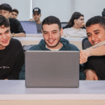 En La Pintada: jóvenes podrán formarse gratis como técnicos en turismo y telemercadeo