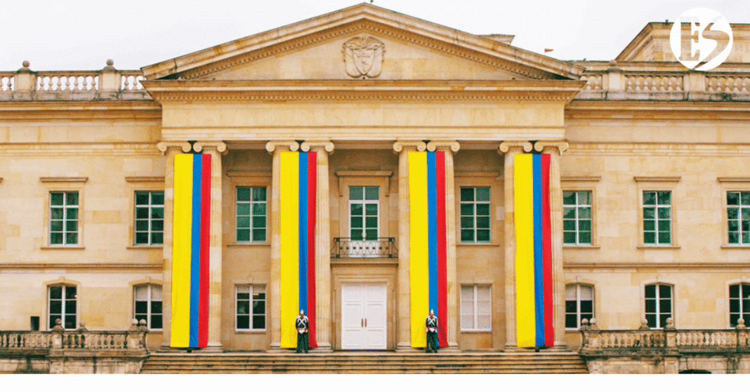 NUESTRO PAÍS ESTÁ EN RIESGO