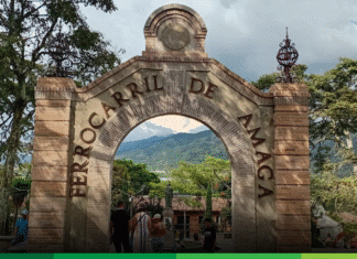 Crónica parroquial: Arco de triunfo