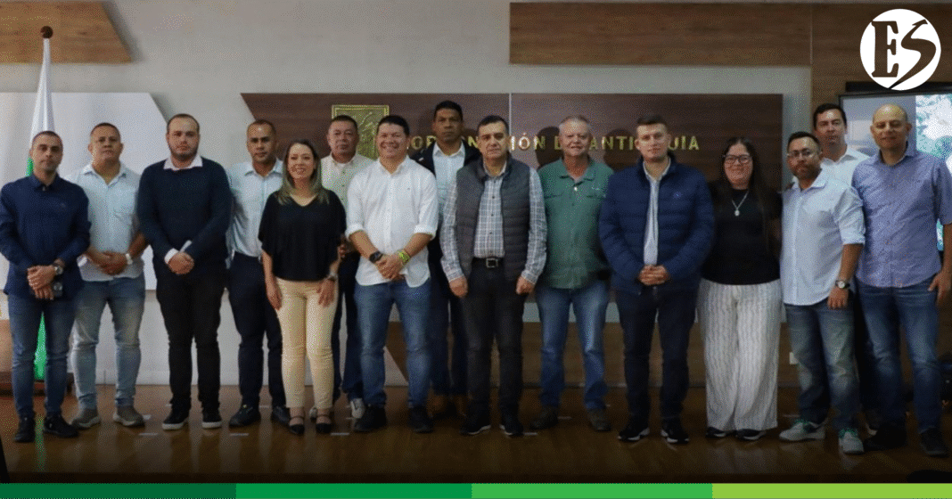 ALCALDES RECHAZAN CIERRE-03